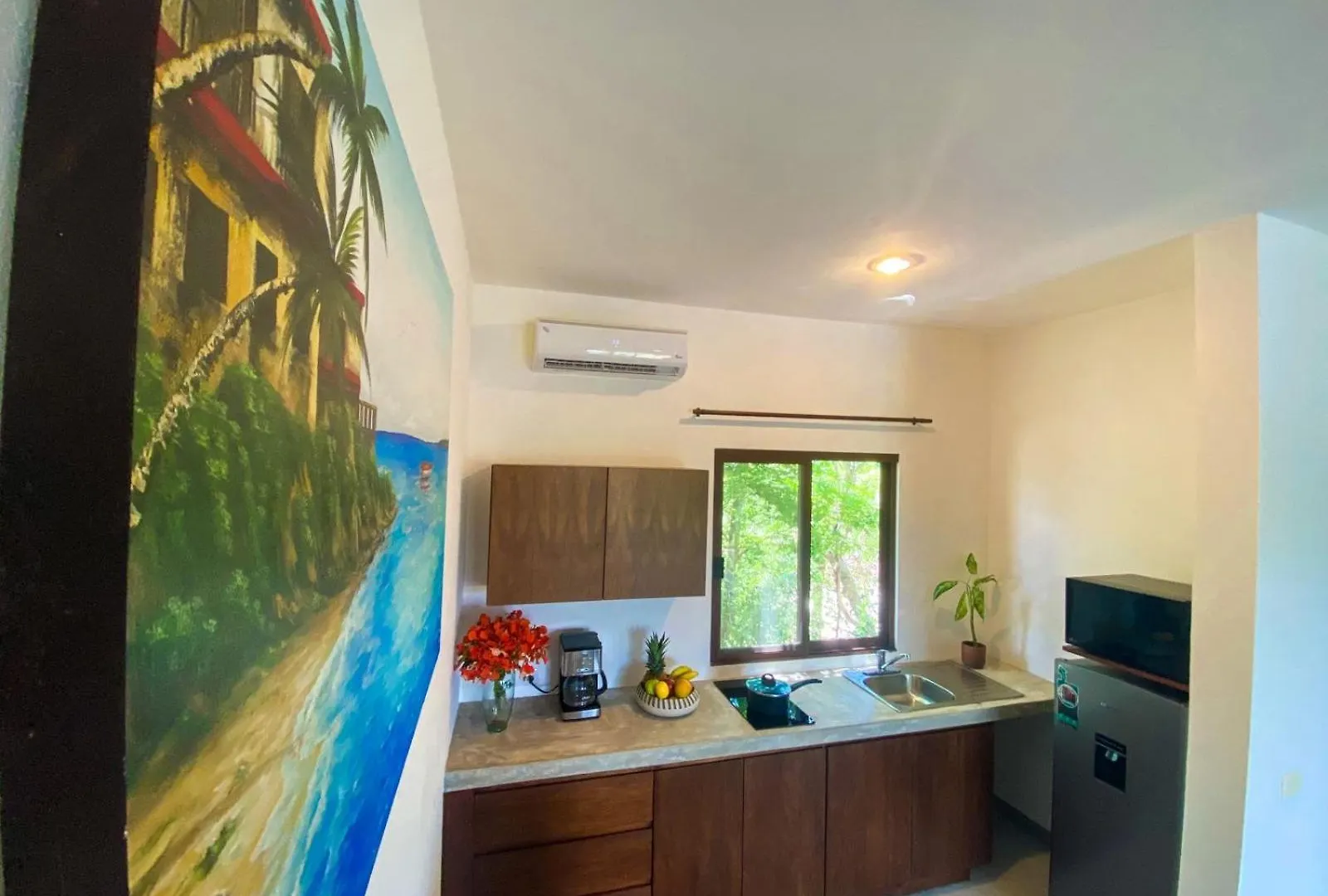 Basic Tulum Hotel